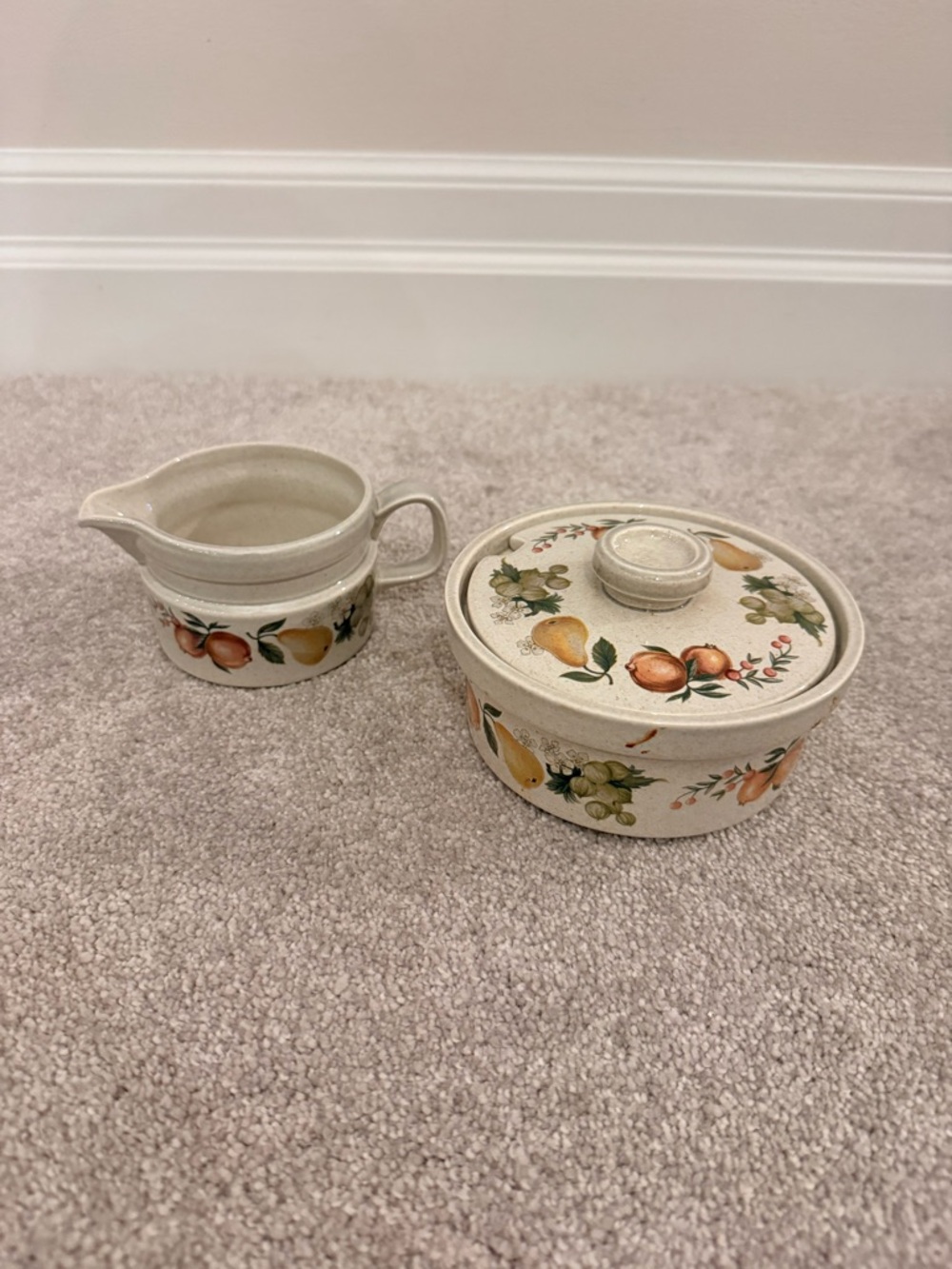 Wedgwood quince cream and sugar bowl with lid